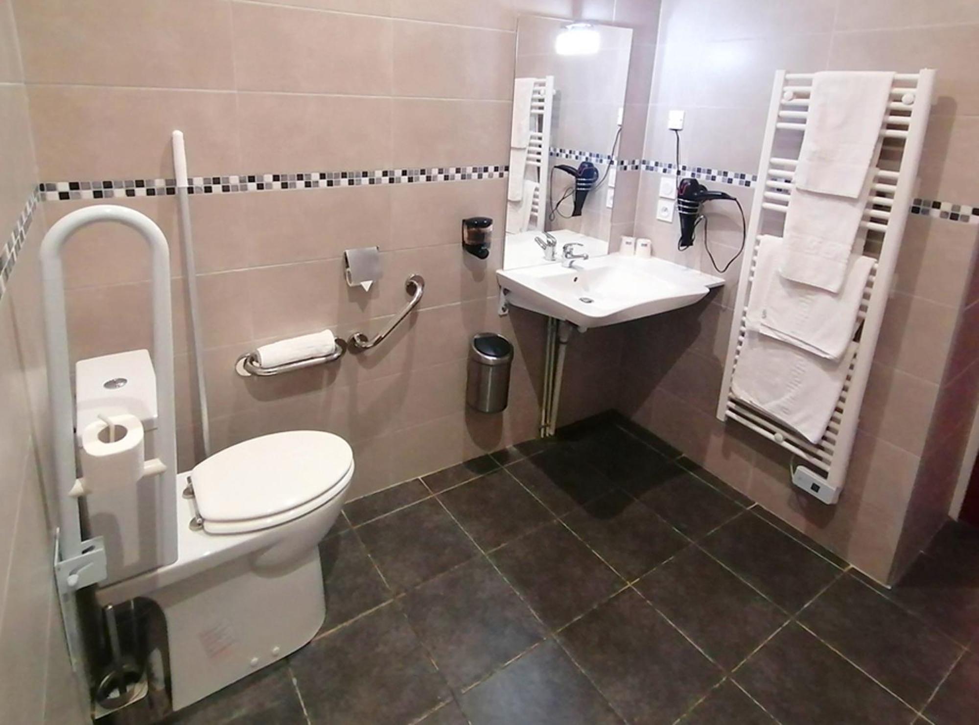Hotel Le Dormeux Mehun-sur-Yevre エクステリア 写真