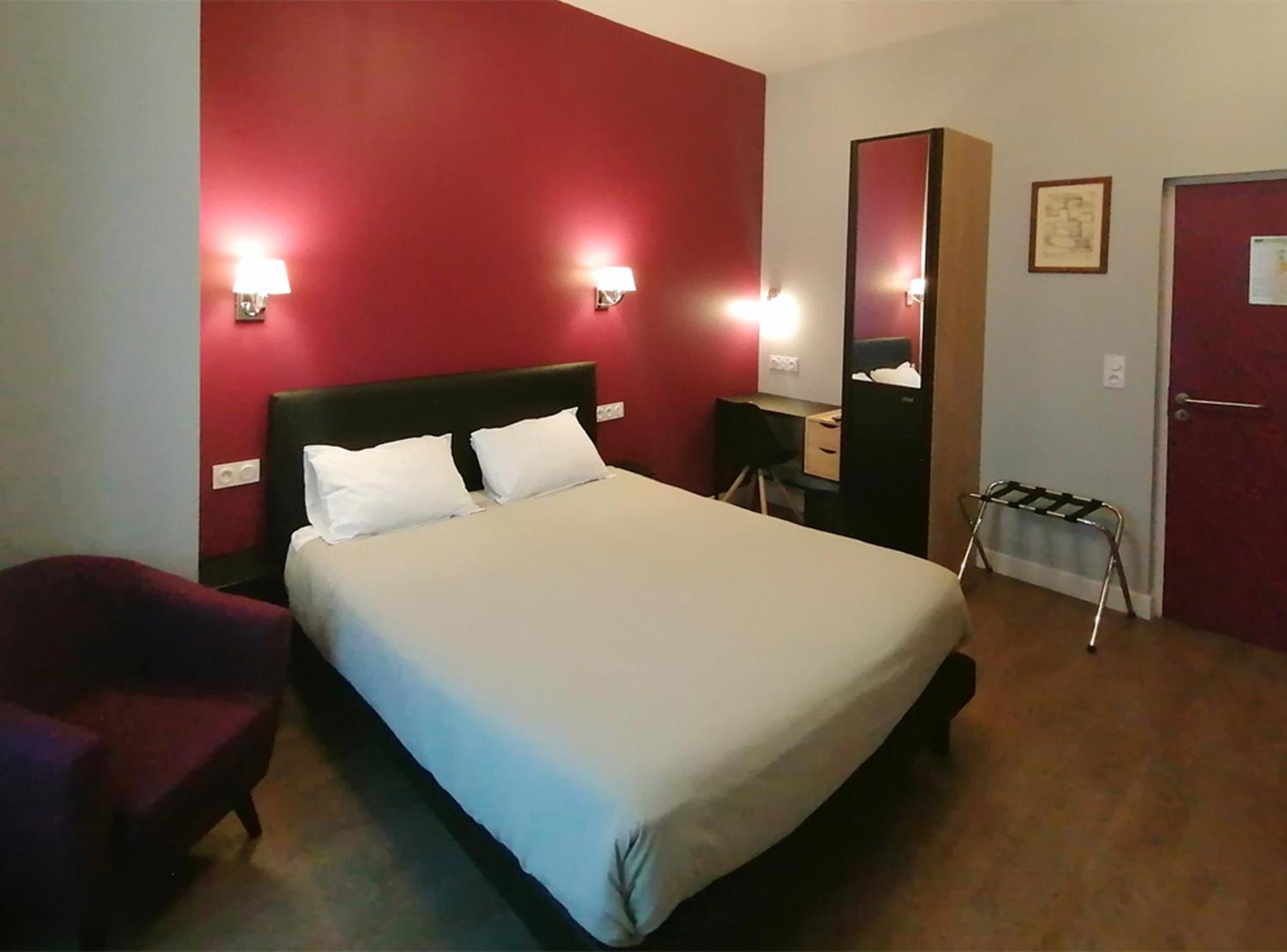 Hotel Le Dormeux Mehun-sur-Yevre エクステリア 写真